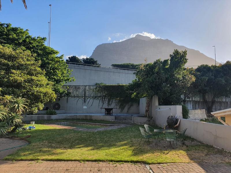 To Let 4 Bedroom Property for Rent in University Estate Western Cape